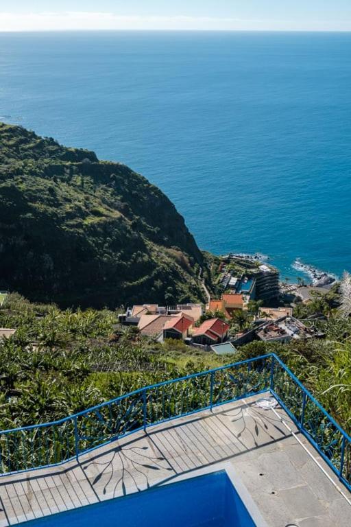 Guestready - A Marvellous Stay In Calheta Кальета Экстерьер фото